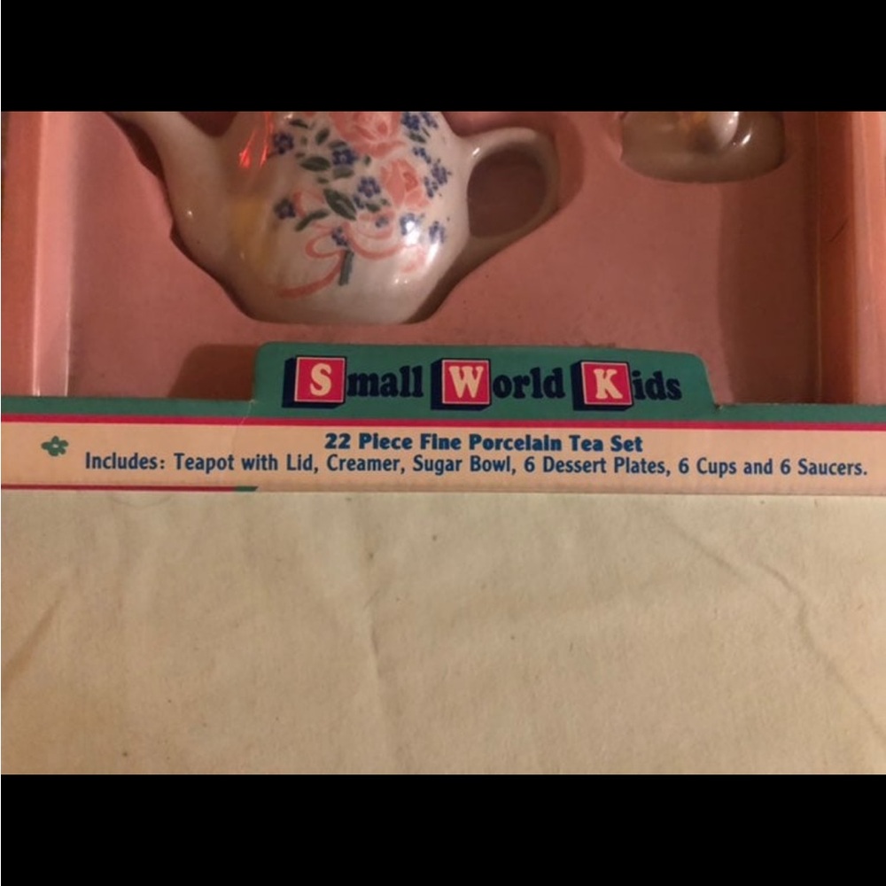 Fine Porcelain Mini Tea Set - Picture 6 of 6